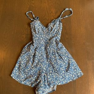 Princess Polly floral romper with open back